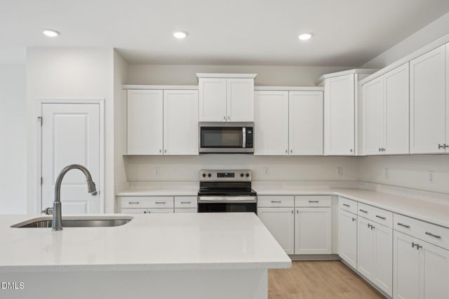 848 Old Station Pointe, Angier, NC 27501