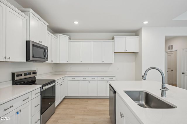 848 Old Station Pointe, Angier, NC 27501