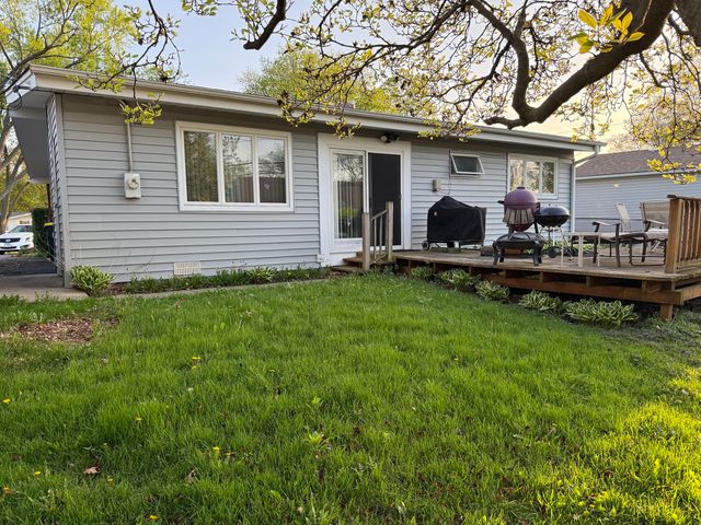 3920 Wren Court, Rolling Meadows, IL 60008