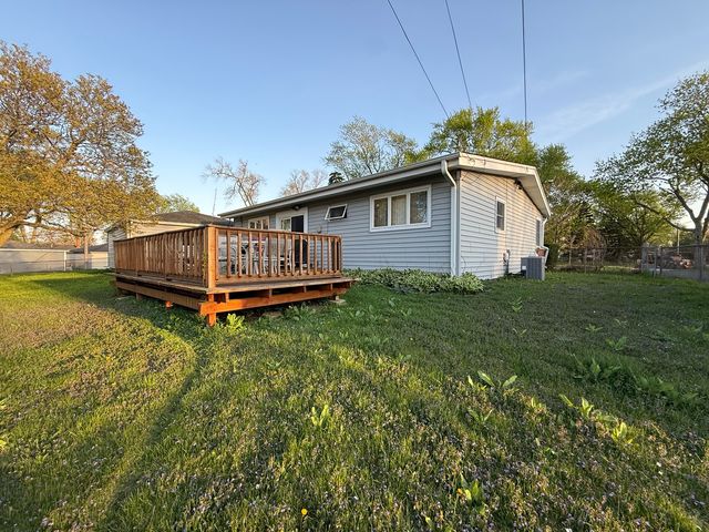 3920 Wren Court, Rolling Meadows, IL 60008