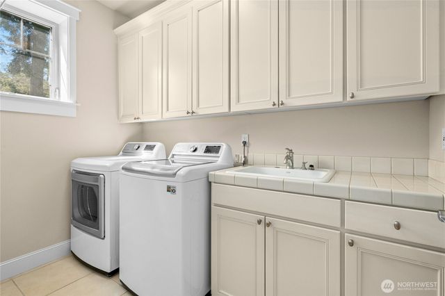 7003 117th Place NE, Kirkland, WA 98033