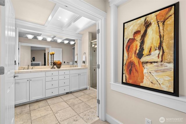 7003 117th Place NE, Kirkland, WA 98033