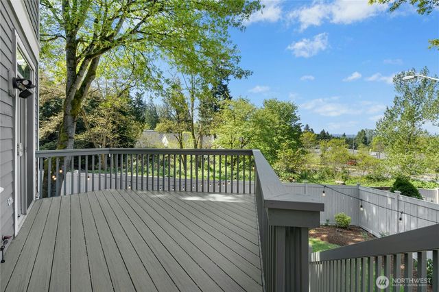 7003 117th Place NE, Kirkland, WA 98033