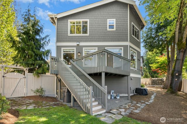7003 117th Place NE, Kirkland, WA 98033