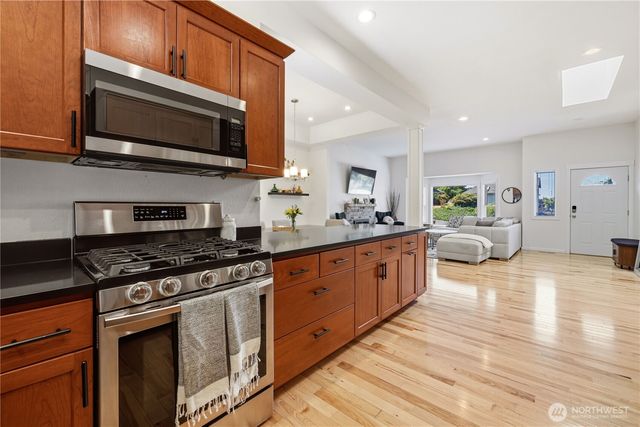 5317 101st Street SW, Mukilteo, WA 98275
