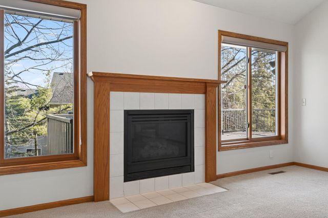 2970 Western Avenue N, Roseville, MN 55113