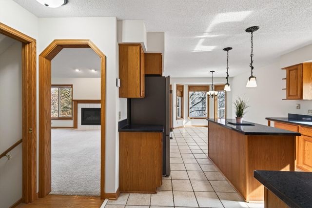 2970 Western Avenue N, Roseville, MN 55113