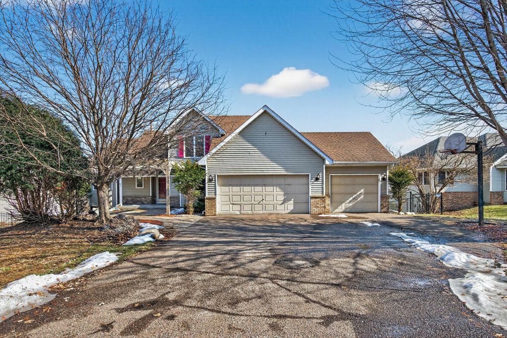 2970 Western Avenue N, Roseville, MN 55113 — photo 2