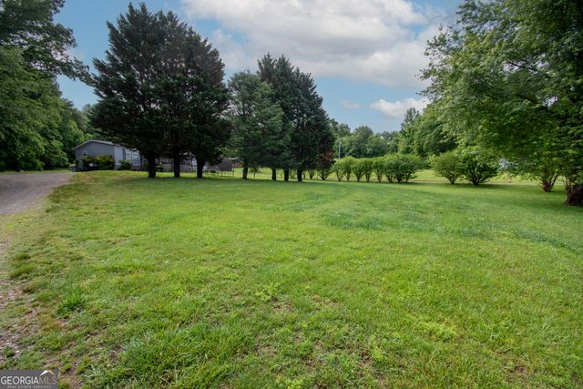 434 Creamery Road, Brasstown, NC 28902