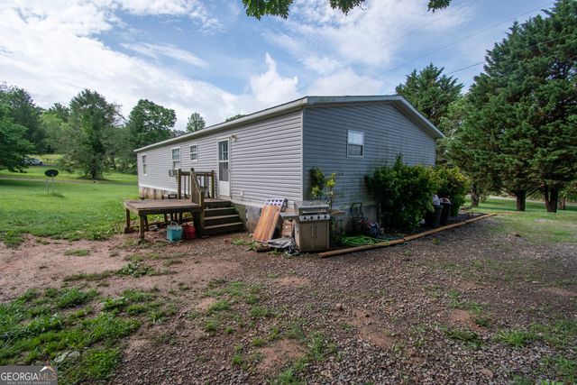 434 Creamery Road, Brasstown, NC 28902