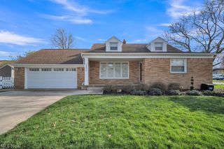 16879 Brinbourne Avenue, Middleburg Heights, OH 44130
