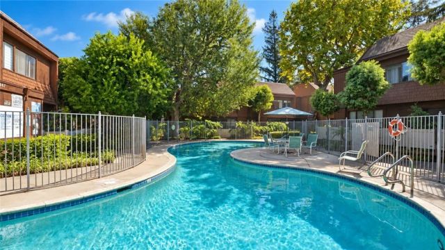 455 W Duarte Road 4, Arcadia, CA 91007