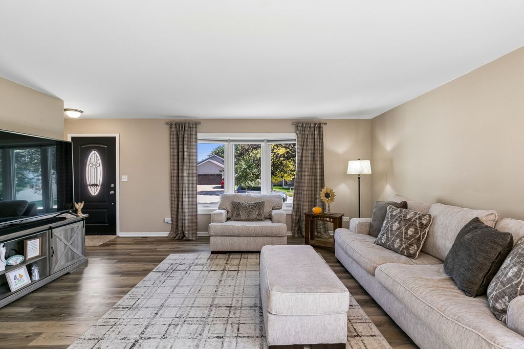 15629 W Waterford Lane, Manhattan, IL 60442 — photo 5