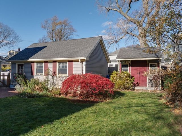 79 Florence Ave, Melrose, MA 02176