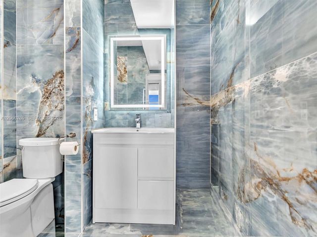 3731 N Country Club Drive PH24, Aventura, FL 33180