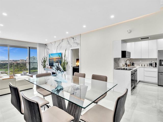 3731 N Country Club Drive PH24, Aventura, FL 33180