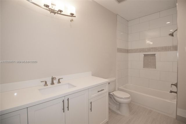 9265 NW 16th Street, Pembroke Pines, FL 33024