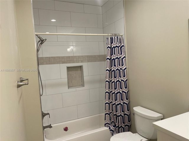 9265 NW 16th Street, Pembroke Pines, FL 33024