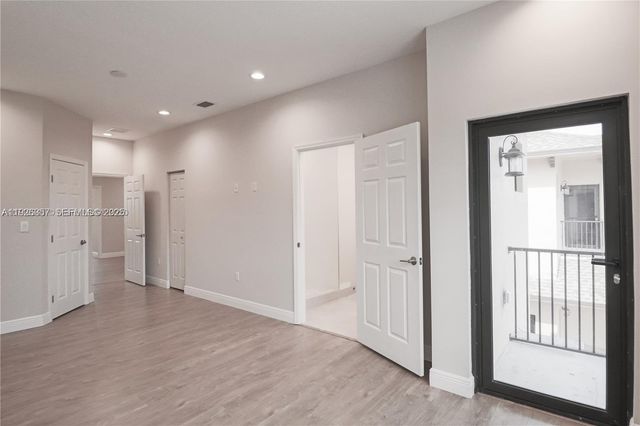 9265 NW 16th Street, Pembroke Pines, FL 33024