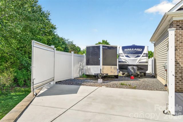 107 Buffalo Creek Drive, Statesville, NC 28677