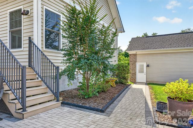 107 Buffalo Creek Drive, Statesville, NC 28677
