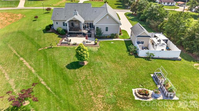 107 Buffalo Creek Drive, Statesville, NC 28677