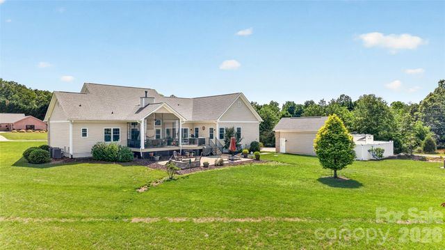 107 Buffalo Creek Drive, Statesville, NC 28677