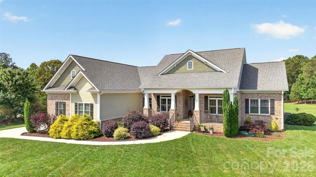 107 Buffalo Creek Drive, Statesville, NC 28677