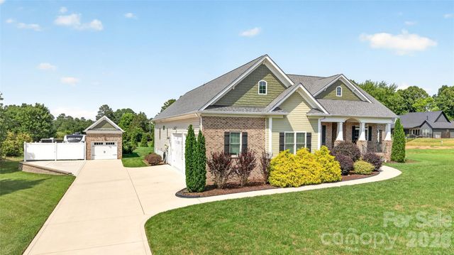 107 Buffalo Creek Drive, Statesville, NC 28677