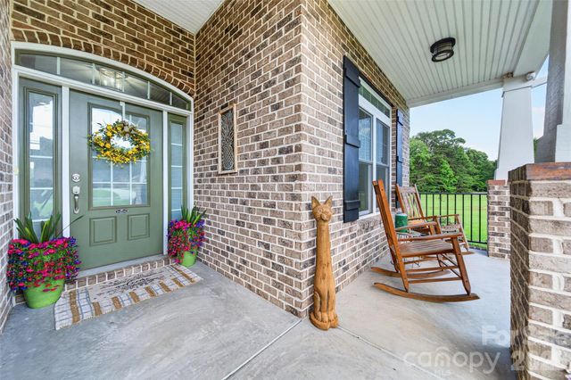 107 Buffalo Creek Drive, Statesville, NC 28677
