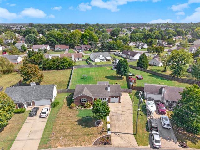 1318 Meredith Way, Clarksville, TN 37042