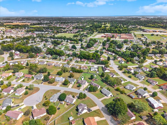 1318 Meredith Way, Clarksville, TN 37042