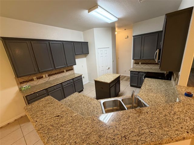 2117 Shorthorn Trail, Crowley, TX 76036