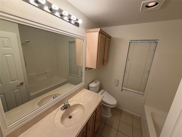 2117 Shorthorn Trail, Crowley, TX 76036