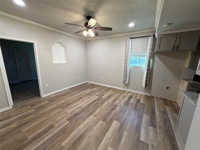 2117 Shorthorn Trail, Crowley, TX 76036