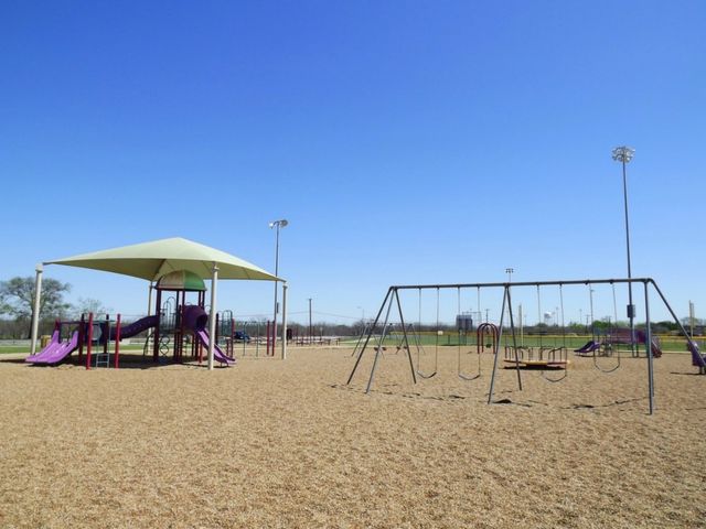 2117 Shorthorn Trail, Crowley, TX 76036