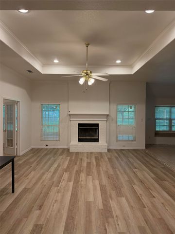 2117 Shorthorn Trail, Crowley, TX 76036