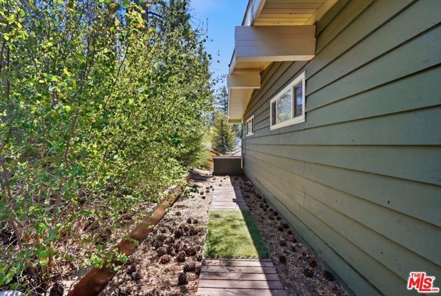42958 Moonridge Road, Big Bear City, CA 92315
