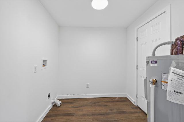 416 E 18th St, Columbia, TN 38401