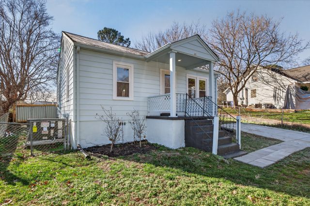 416 E 18th St, Columbia, TN 38401