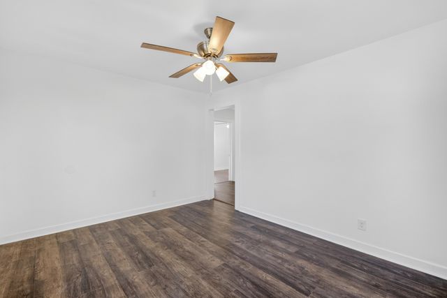 416 E 18th St, Columbia, TN 38401