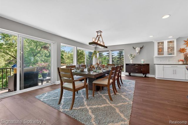 30650 Lahser Road, Beverly Hills, MI 48025