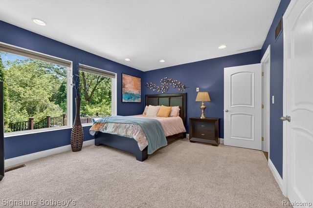 30650 Lahser Road, Beverly Hills, MI 48025