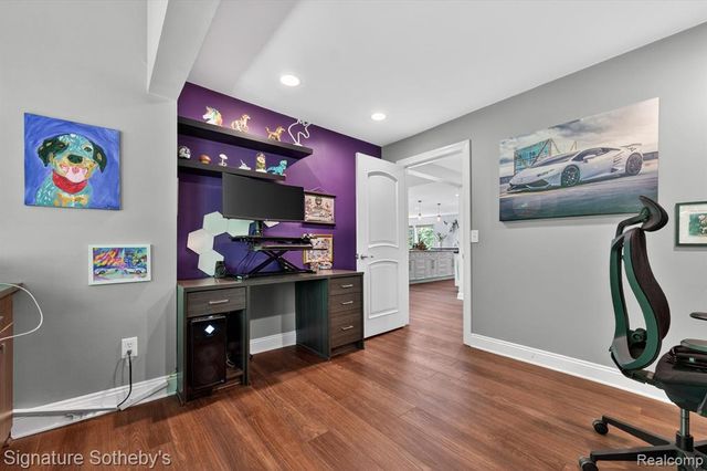 30650 Lahser Road, Beverly Hills, MI 48025