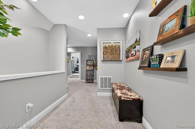 30650 Lahser Road, Beverly Hills, MI 48025