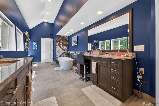 30650 Lahser Road, Beverly Hills, MI 48025