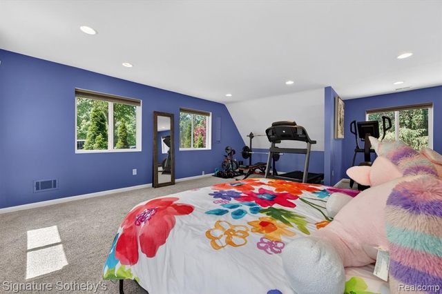 30650 Lahser Road, Beverly Hills, MI 48025