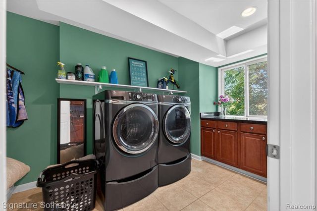 30650 Lahser Road, Beverly Hills, MI 48025