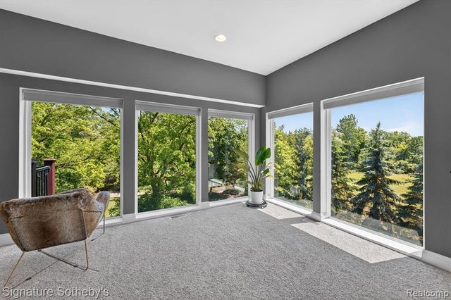 30650 Lahser Road, Beverly Hills, MI 48025