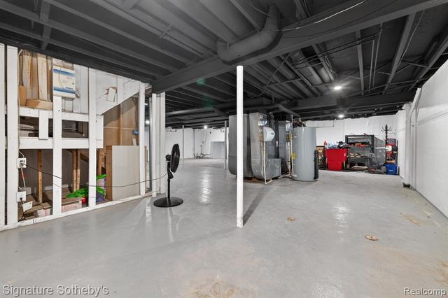 30650 Lahser Road, Beverly Hills, MI 48025